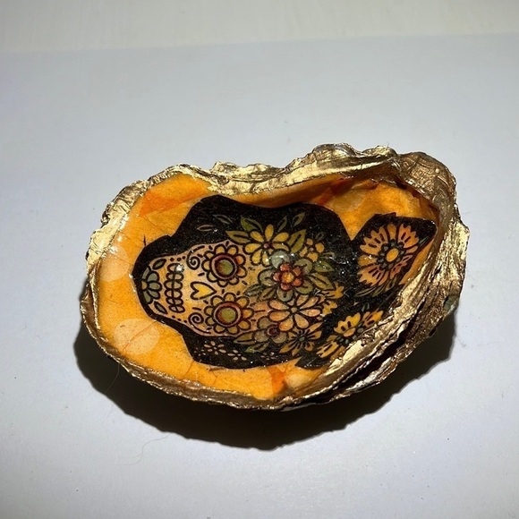 Handmade Oyster Art Shell Trinket Vanity Ring Dish sugar skull - Picture 5 of 5